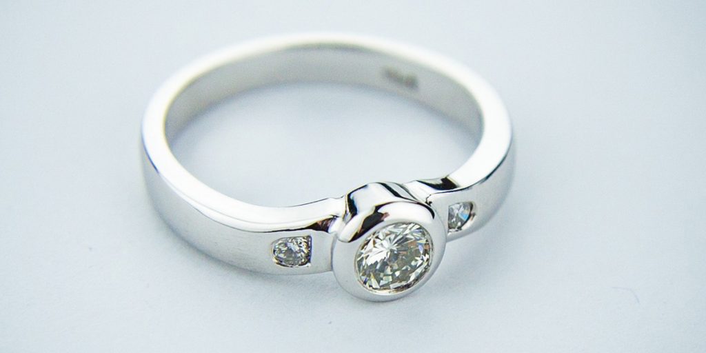 You are currently viewing Tips to Buy the Best Diamond Engagement Ring