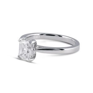 Iva – Engagement Ring